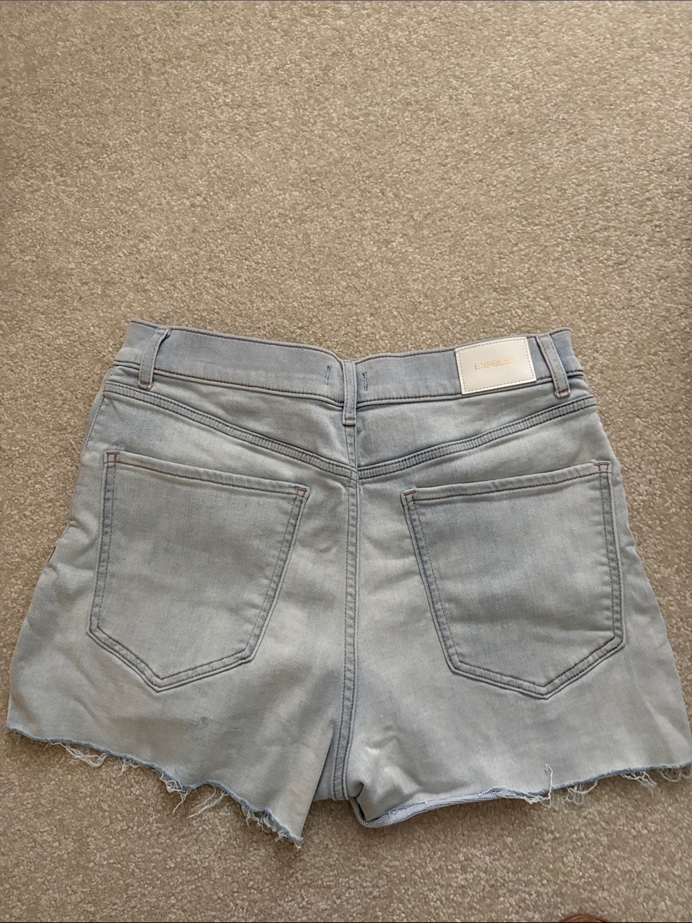 Express Shorts - Picture 3 of 5